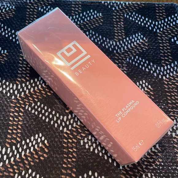 U BEAUTY The PLASMA Lip Compound NIB .5fl - Picture 5 of 7